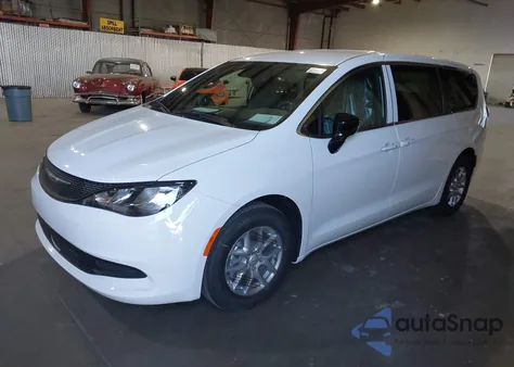 2026 Chrysler Voyager Lx z USA, uszkodzony, nr VIN 2C4RC1CG7TR185087